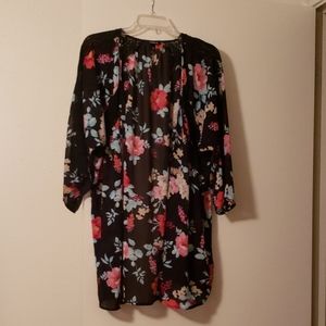 Torrid floral/lace mid length kimono